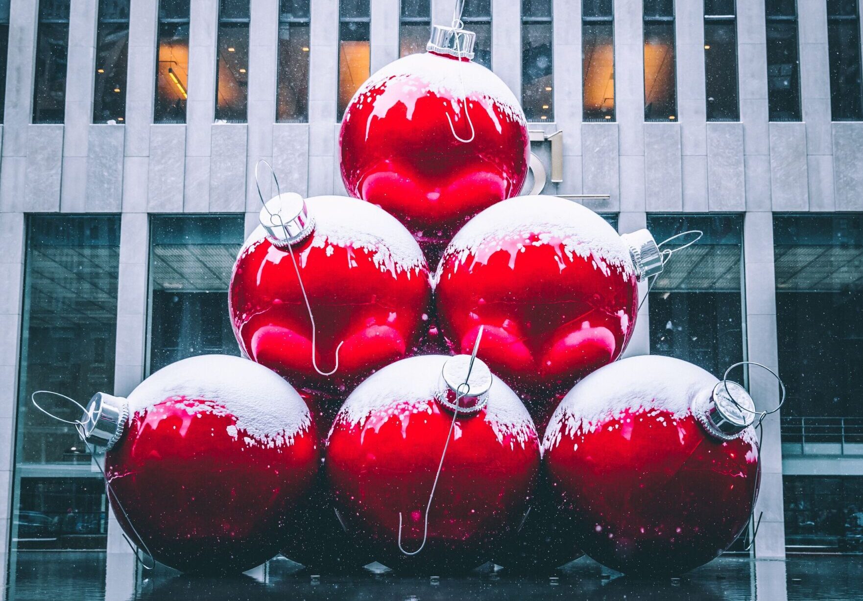 Holiday Moving: How to Keep the Season Bright Amidst a Move
