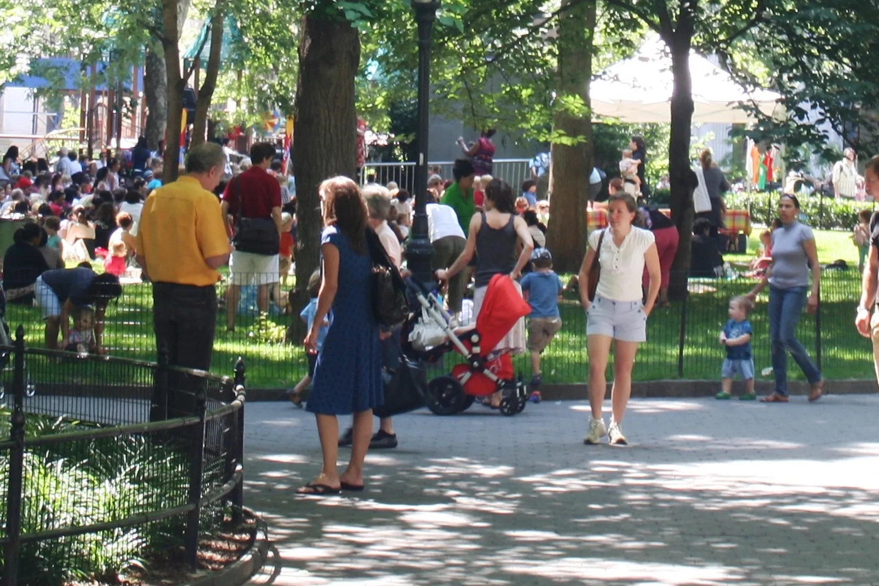 Thinking About Moving? Let Your Taste Buds and one of NYC’s Best Moving Companies Lead the Way