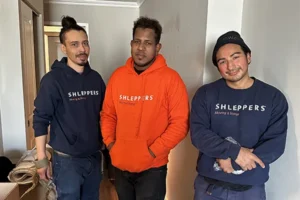 Shleppers workers in a home